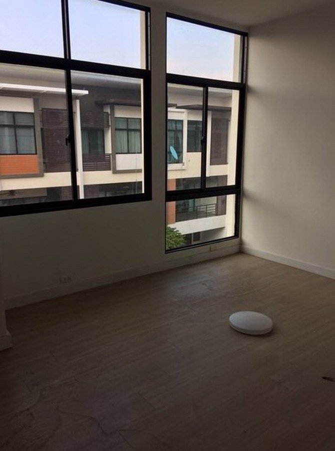 ขายทาวน์โฮม-3-ชั้น-22-ตรว-โครงการซิกเนเจอร์-กัลปพฤกษ์-อยู่ซอย2-ภายในหมู่บ้าน-ติดถนนกัลปพฤกษ์