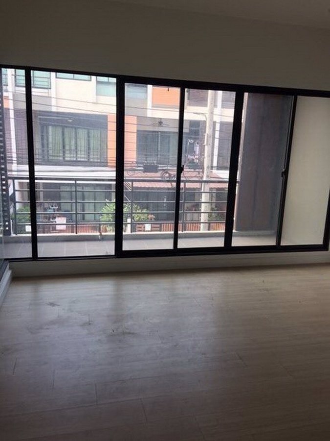 ขายทาวน์โฮม-3-ชั้น-22-ตรว-โครงการซิกเนเจอร์-กัลปพฤกษ์-อยู่ซอย2-ภายในหมู่บ้าน-ติดถนนกัลปพฤกษ์