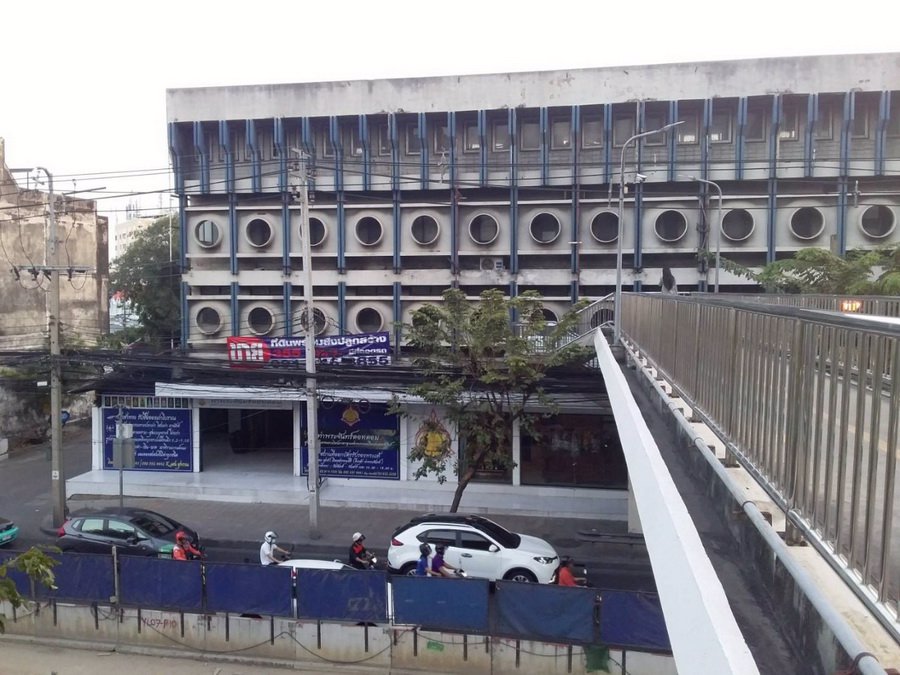 ขายที่ดินพร้อมสิ่งปลูกสร้าง-เนื้อที่-355-ตรว-ถลาดพร้าว130