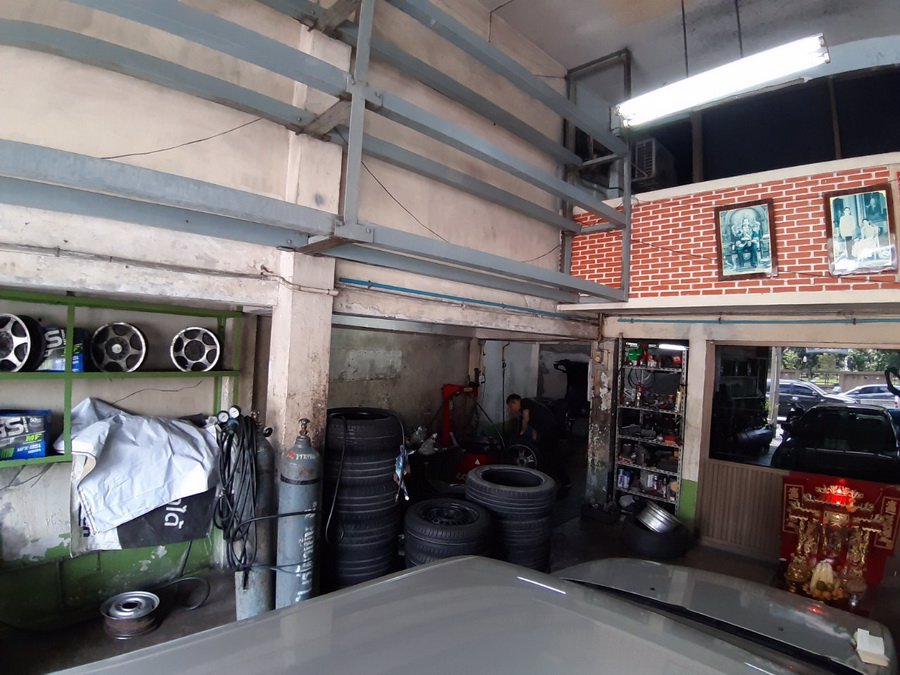 ขายอาคารพาณิชย์-4-ชั้น-28-ตรว-ติดถนนใหญ่เกษมราษฎร์