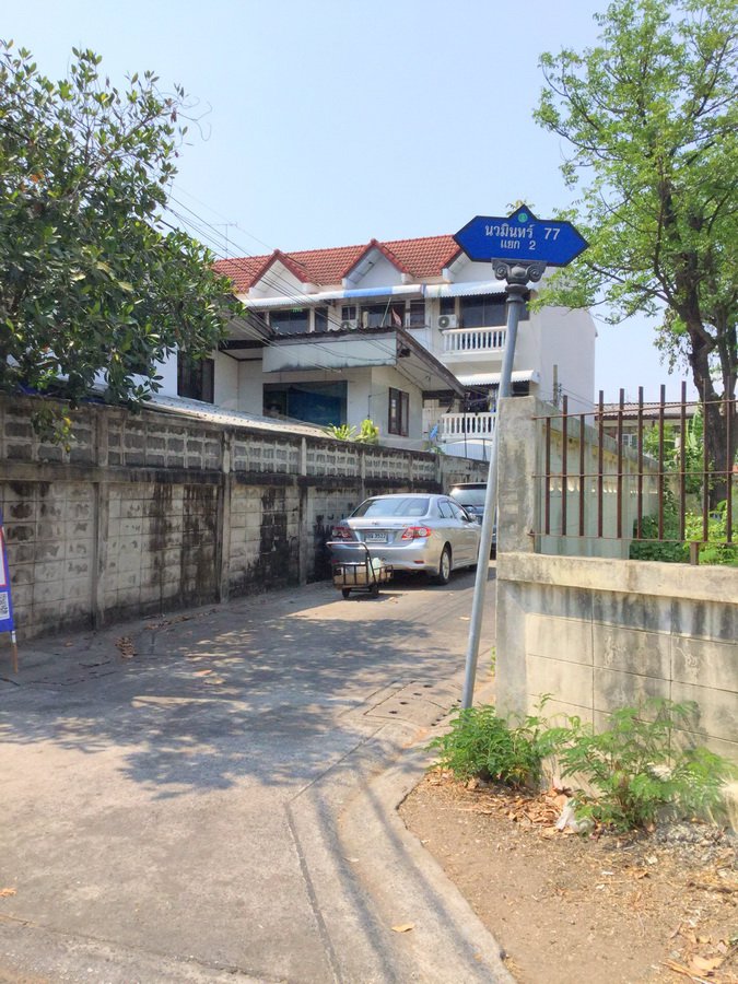 ขายทาวน์เฮ้าส์-3-ชั้น-สภาพดีพร้อมอยู่-พึ่งรีโนเวทใหม่-ซนวมินทร์-77-แยก-2-เนื้อที่-16-ตรวา