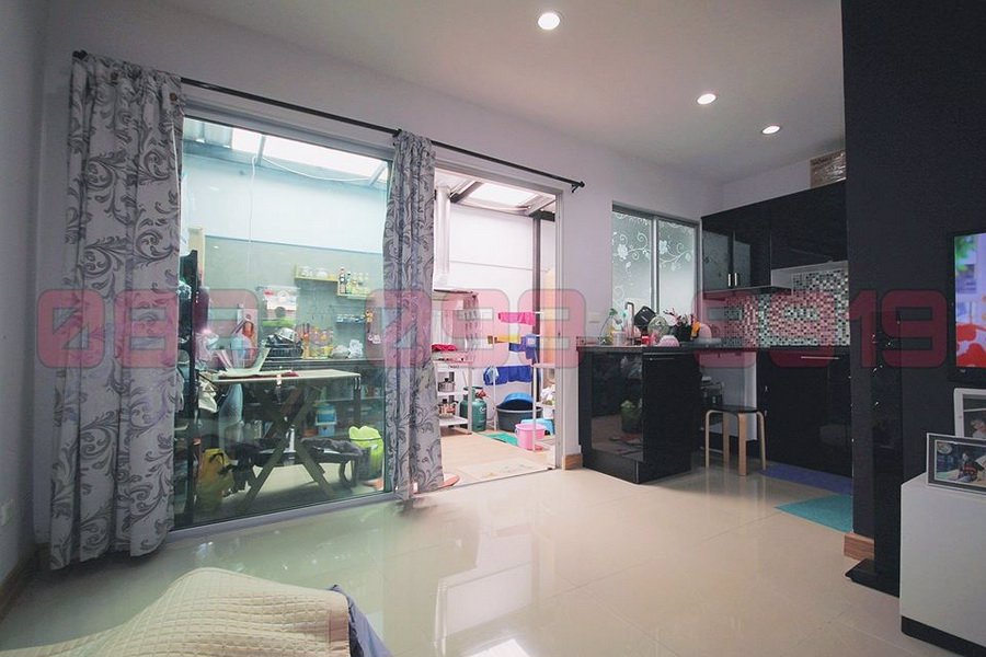 ด่วนทาวน์เฮ้าส์-2-ชั้น-16-ตรว-ต่อเติมเต็มพื้นที่-built-in-ถูกสุดในหมู่บ้าน-มพฤกษาทาวน์-nexts