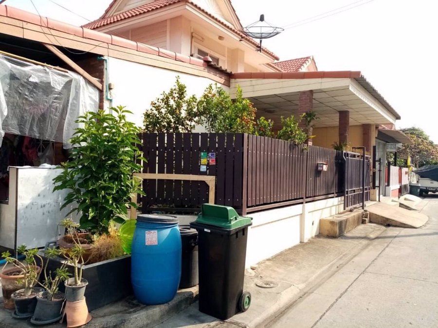 ขายบ้านเดี่ยว-ราคาถูก-ทำเลสวย-หลังมุม-หมู่บ้านพฤกษาd-เลียบคลองสาม-ปทุมธานี
