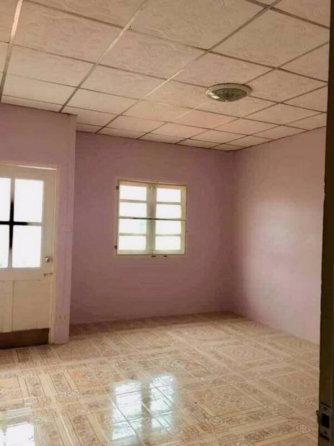 ขายด่วนทาวน์เฮ้าส์-หมู่บ้านรินทร์ทอง-ซ2-ถลำลูกกา-ตกแต่งทาสีใหม่