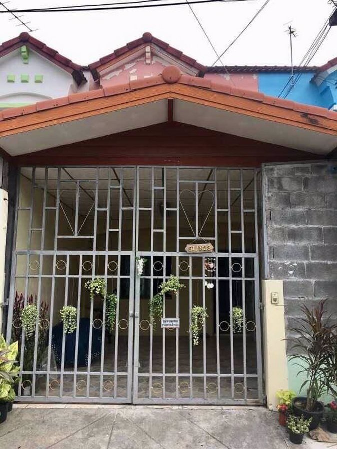 ขายด่วนทาวน์เฮ้าส์-หมู่บ้านรินทร์ทอง-ซ2-ถลำลูกกา-ตกแต่งทาสีใหม่