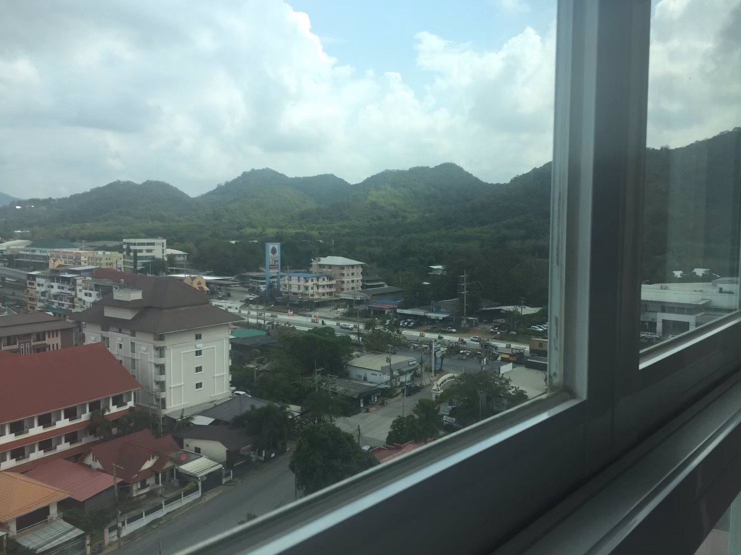 คอนโด-ซีฮิลล์-ศรีราชา-ให้เช่า-วิวทะเล-และภูเขา