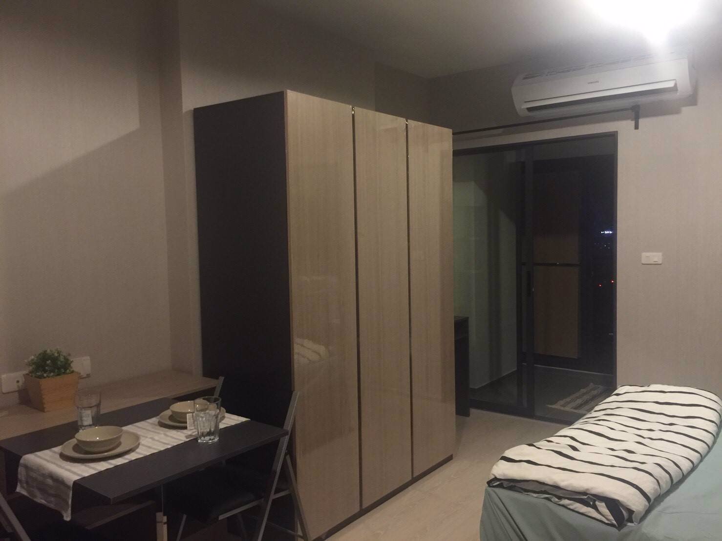 ขายด่วน-ideo-s115-ห้อง-stu-เฟอร์ครบพร้อมอยู่-ติด-bts-199ล้านเท่านั้น