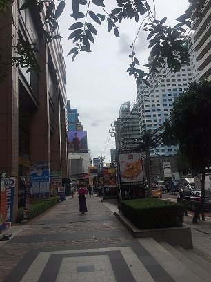 ให้เช่าสำนักงาน-โอเชี่ยนทาวเวอร์-2-พร้อมเฟอร์นิเจอร์-พื้นที่-225-ตรม