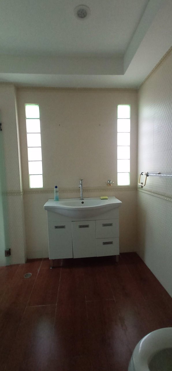 rk5-ขายบ้านหรูใกล้เมืองทองธานี-212-ตรวใกล้ทางด่วนศรีสมาน-4-ห้องนอน-มีสระว่ายน้ำส่วนตัว