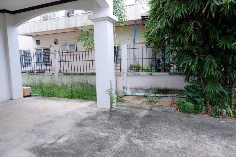 rk12-ขายบ้านต่ำกว่าราคาประเมิน-บ้านอยู่หลังริมติดกำแพงลมใต้พัดดีมากๆ-บ้านเย็น-เนื้อที่52ตรว-หมู่บ้