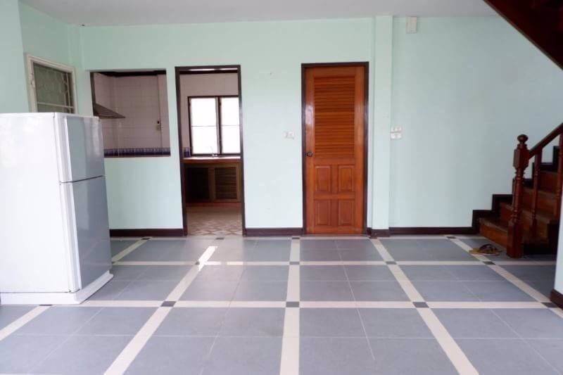 rk12-ขายบ้านต่ำกว่าราคาประเมิน-บ้านอยู่หลังริมติดกำแพงลมใต้พัดดีมากๆ-บ้านเย็น-เนื้อที่52ตรว-หมู่บ้