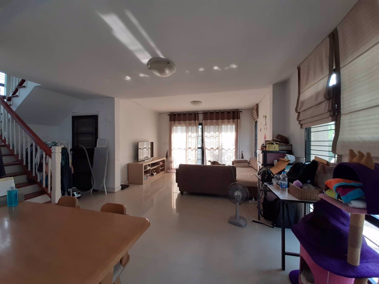 ขายบ้านแฝดสไตส์บ้านเดี่ยว-2-ชั้น-มพฤกษาวิลเลจดีไลท์-ลำลูกกาคลองสี่-ใกล้รถไฟฟ้าสถานีคูคต-สถานีรถไฟ