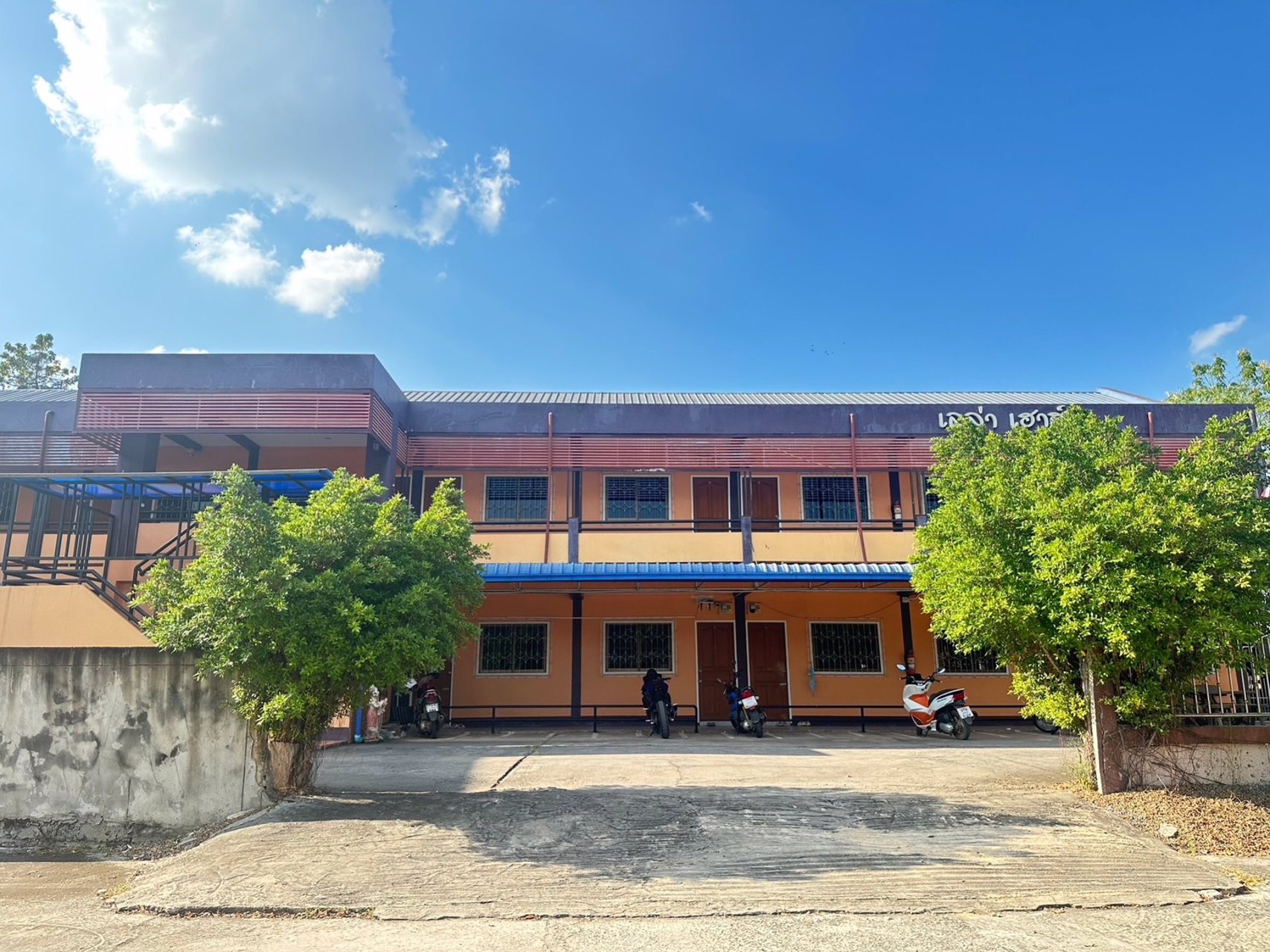 หอพักหญิงเลล่าเฮาส์-ขายด่วน-17-ล้าน-เจ้าของขายเอง