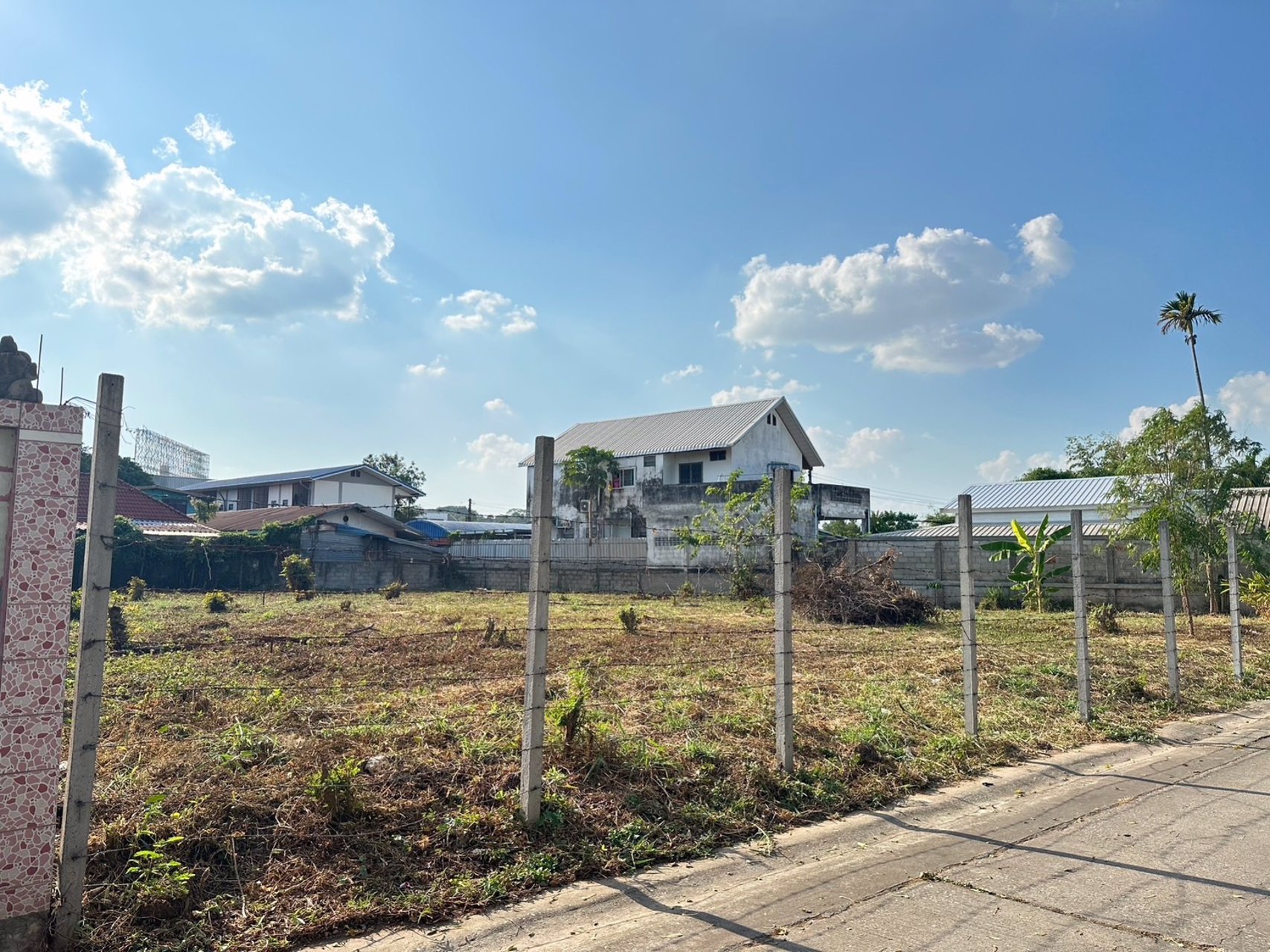 ที่ดินเปล่า-เนื้อที่-2งาน-97ตารางวา