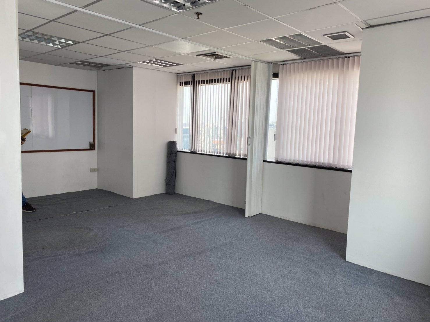 ออฟฟิศให้เช่า-สีลม-ใกล้bts-สะพานตากสิน