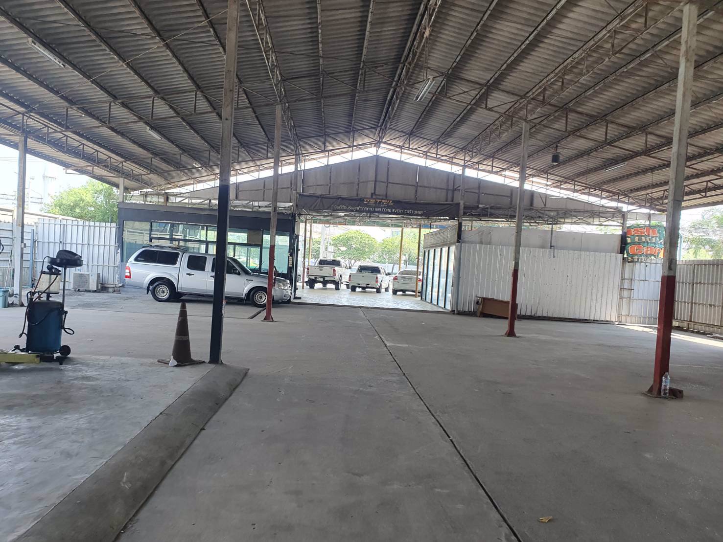 ขายที่ดินติดถนนบรมราชชนนี-ติด2ด้านพร้อมสิ่งปลูกสร้าง