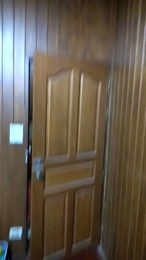 ขายบ้าน-หมู่บ้านรุ่งเจริญ-ขนาด-22-ตารางวา-2-ห้องนอน-3-ห้องน้ำ-ในบ้านปูด้วยไม้สัก-80-ซอยลาดพร้าว47-เ