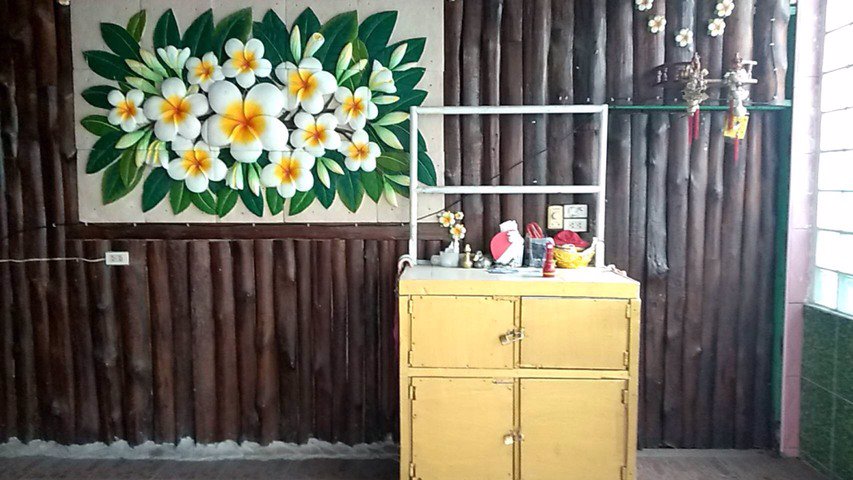 ขายบ้าน-หมู่บ้านรุ่งเจริญ-ขนาด-22-ตารางวา-2-ห้องนอน-3-ห้องน้ำ-ในบ้านปูด้วยไม้สัก-80-ซอยลาดพร้าว47-เ