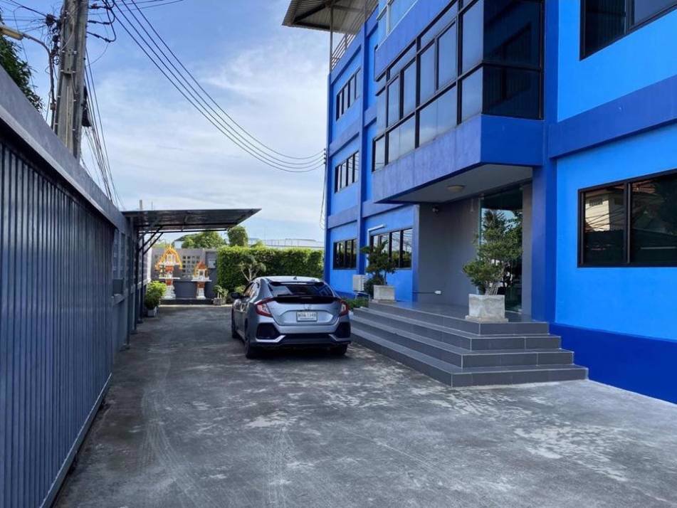 ขาย-อาคารสำนักงาน-3-ชั้น-เนื้อที่ดิน-1-ไร่-6-ตารางวา-ซอยกรุงเทพกรีฑา-37-แยก-1-แขวงทับช้าง-เขตสะพานสู