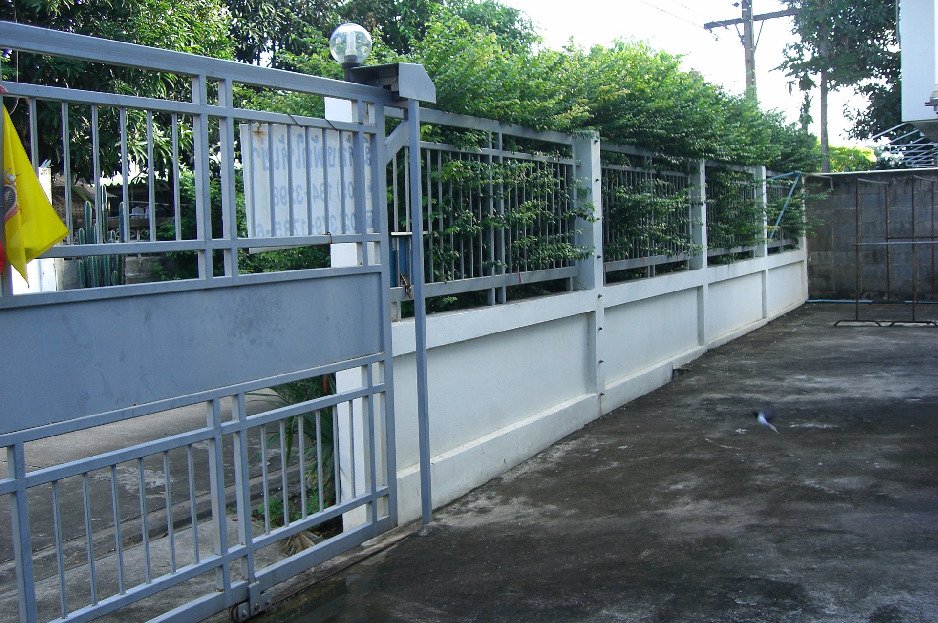 อพาร์ทเม้นท์-4-ชั้น-ห้องพักกว้างขวาง