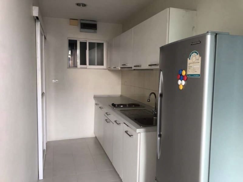 ขายถูกสุด-life-รัชดา-สุทธิสาร-ติด-mrt-สุทธิสาร-ห้องใหญ่-มีอ่างอาบน้ำ-ทิศใต้-ลมดี-36-ล้านบาท