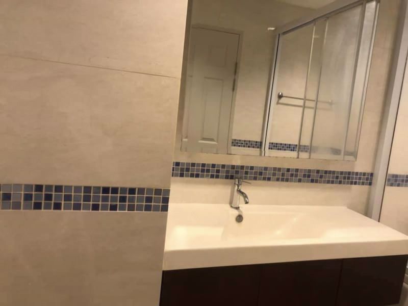 ขายถูกสุด-life-รัชดา-สุทธิสาร-ติด-mrt-สุทธิสาร-ห้องใหญ่-มีอ่างอาบน้ำ-ทิศใต้-ลมดี-36-ล้านบาท