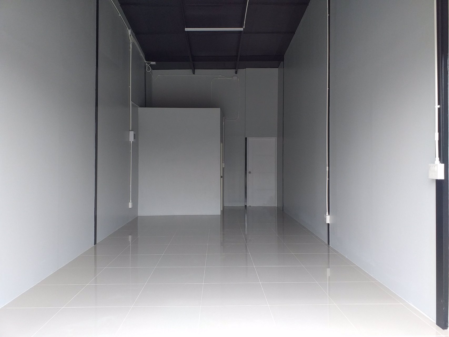 ให้เช่าร้าน-ริมถนนเลียบวารี-คู้ขวา-หนองจอก-กทม-ทำเลดี-ติดกับโรงเรียนวัดทรัพย์สโมสร