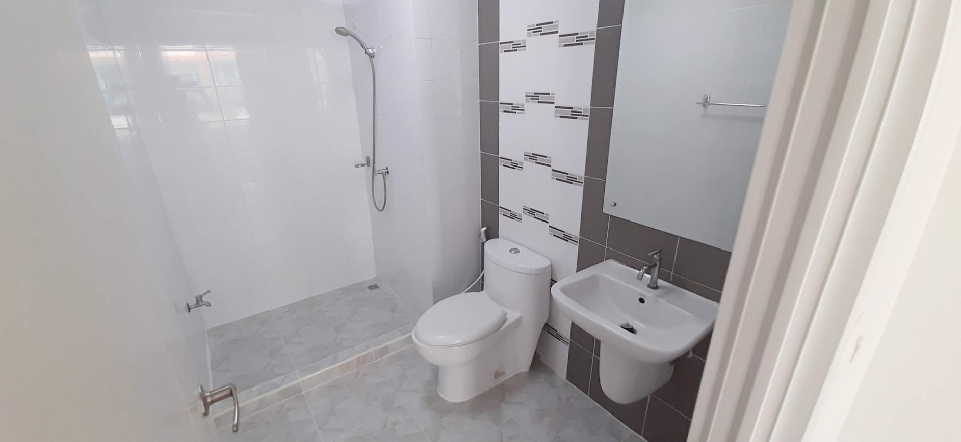 ขายถูกที่สุดในโครงการ-the-trust-ทาวน์โฮม-3-ชั้น-เกษตร-นวมินทร์-นวลจันทร์-ตกแต่งใหม่-พร้อมเข้าอยู