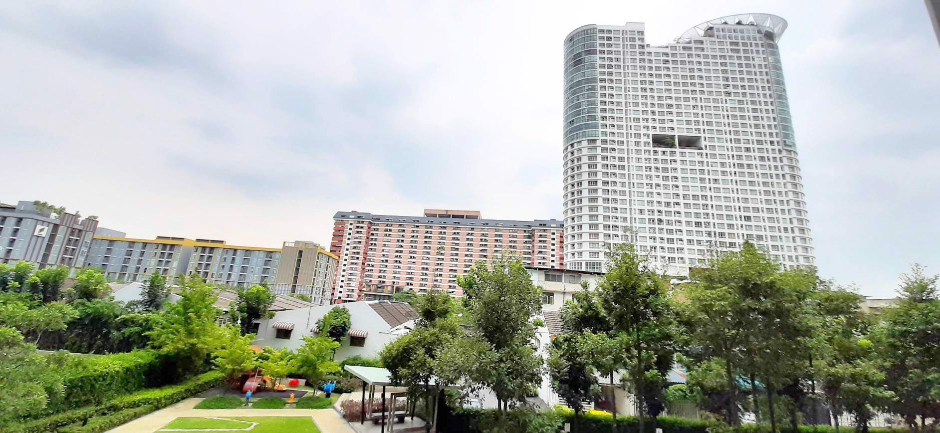 ขายคอนโดลุมพินี-วิลล์-รามคำแหง60-2-45-ตรม-ตกแต่งใหม่-เฟอร์นิเจอร์-build-in-ทั้งห้อง