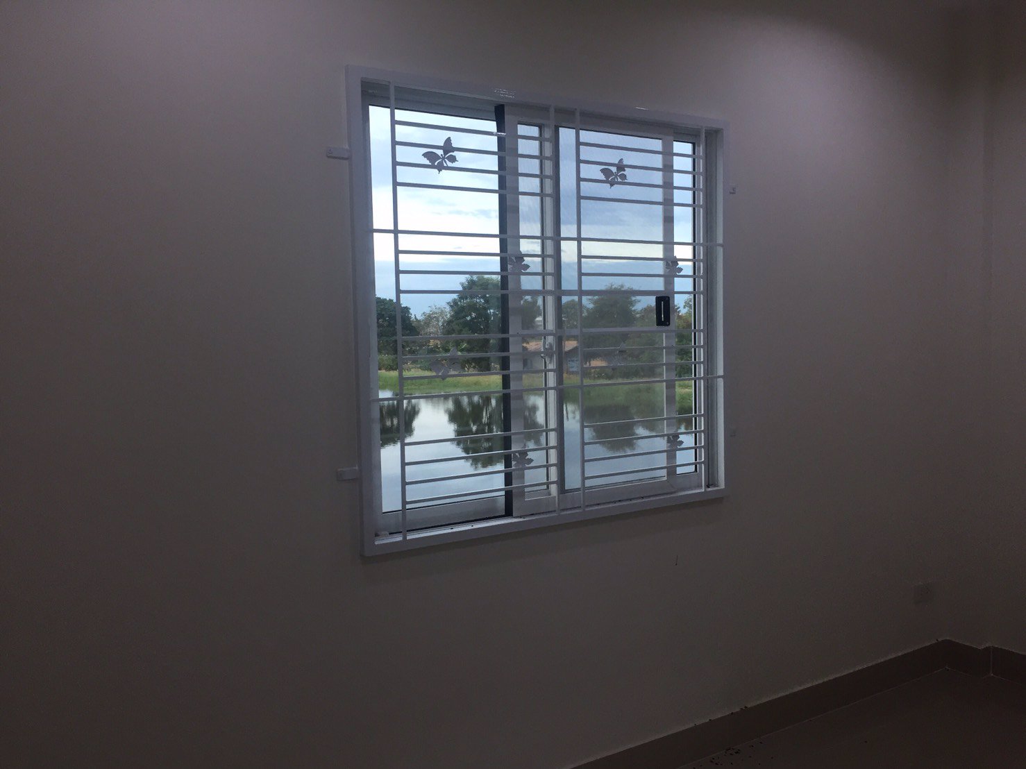 ให้เช่าสิรารมย์พลัส-มอเตอร์เวย์-2-นอน-2-น้ำ-2-แอร์-ใกล้นิคม-tfd-เวลโกล-โตโยต้าบ้านโพธิ์