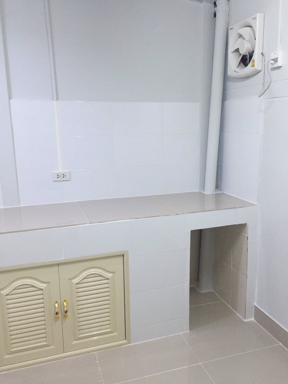 ให้เช่าสิรารมย์พลัส-มอเตอร์เวย์-2-นอน-2-น้ำ-2-แอร์-ใกล้นิคม-tfd-เวลโกล-โตโยต้าบ้านโพธิ์