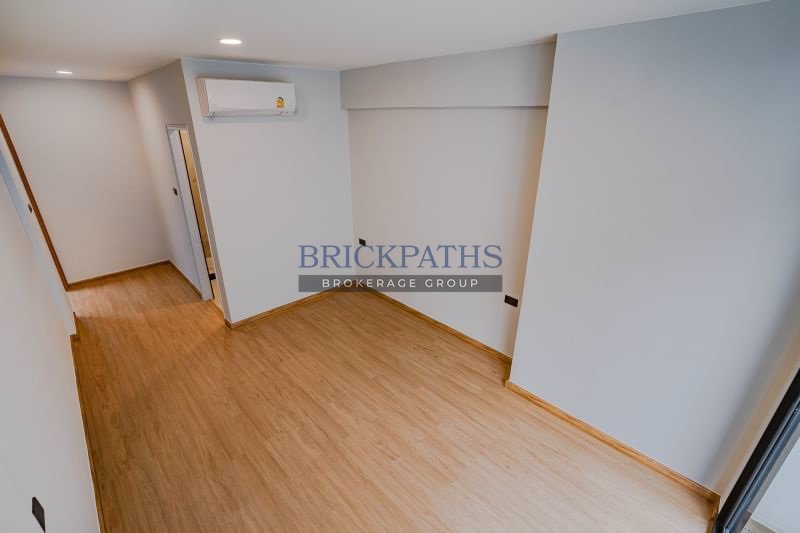 ขายทาวน์โฮม-2-ชั้น-สภาพรีโนเวทใหม่-ย่านซอยเอกมัย-12