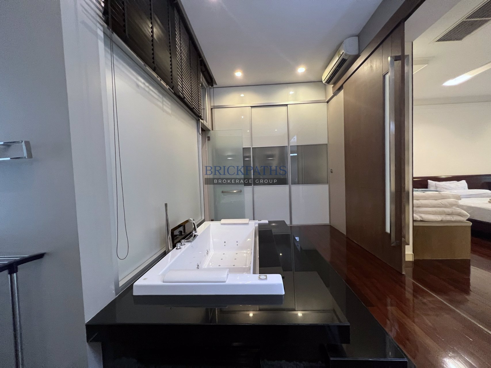 ขายทาวน์โฮม-35-ชั้น-ในโครงการ-the-landmark-residence-ใกล้-mrt-ลาดพร้าว