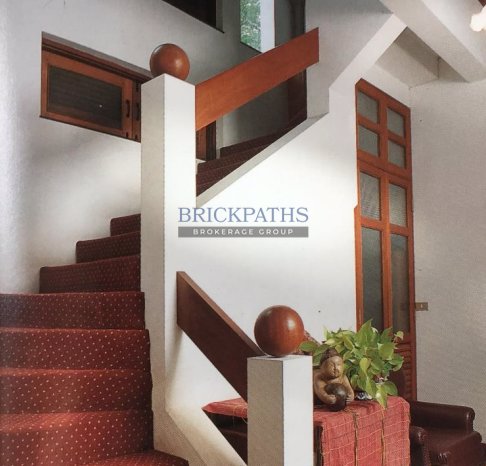 ขาย-บ้านเดี่ยว-หลังใหญ่-สไตล์-classic-colonial-หมู่บ้านปัญญา-ซอยพัฒนาการ-30-บนเนื้อที่เกือบ-1-ไร่