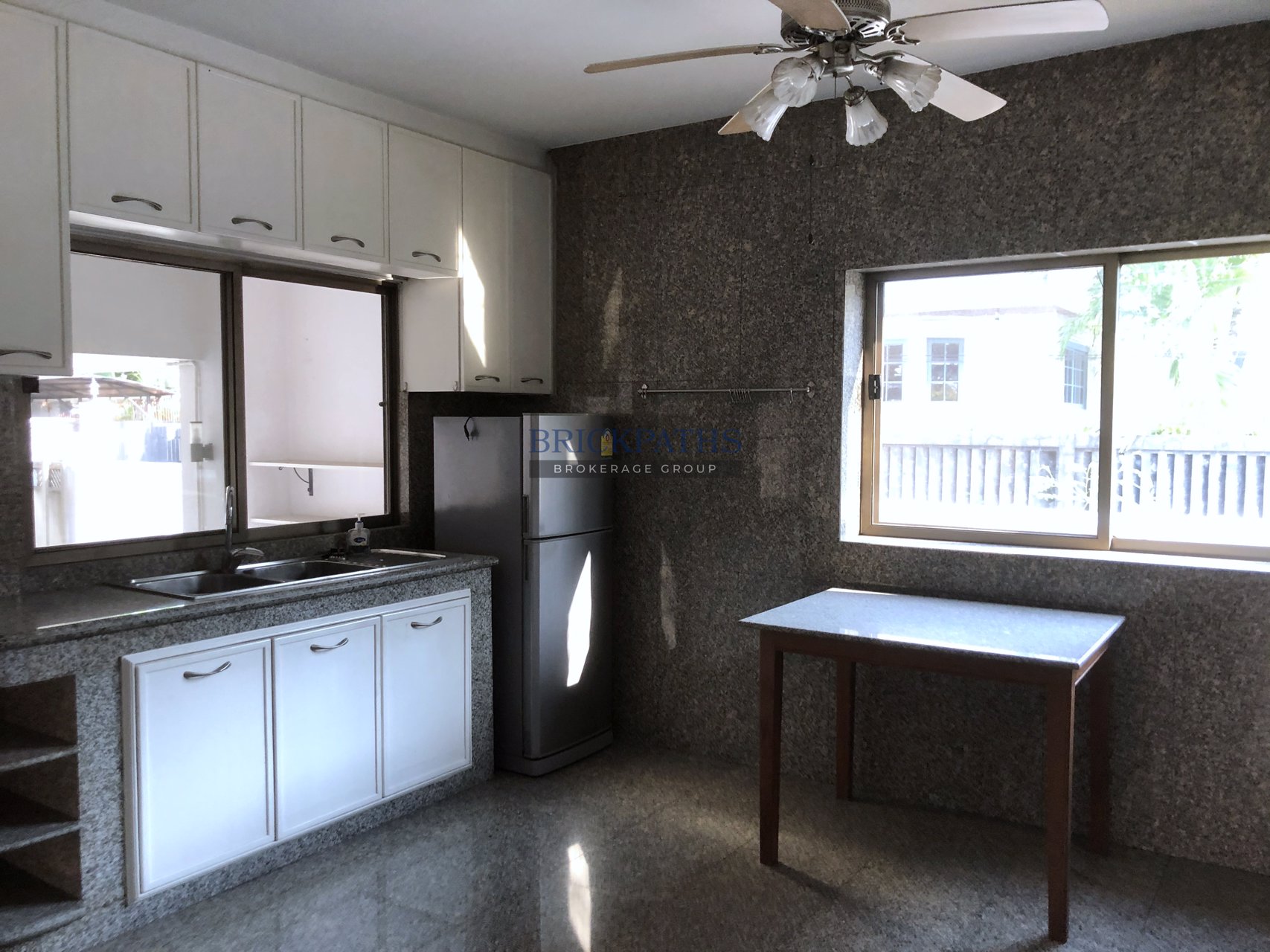 ขายพร้อมสัญญาเช่า-บ้านเดี่ยว-ในโครงการหมู่บ้านปัญญา-พัฒนาการ-30-ใกล้ทองหล่อ-เอกมัย