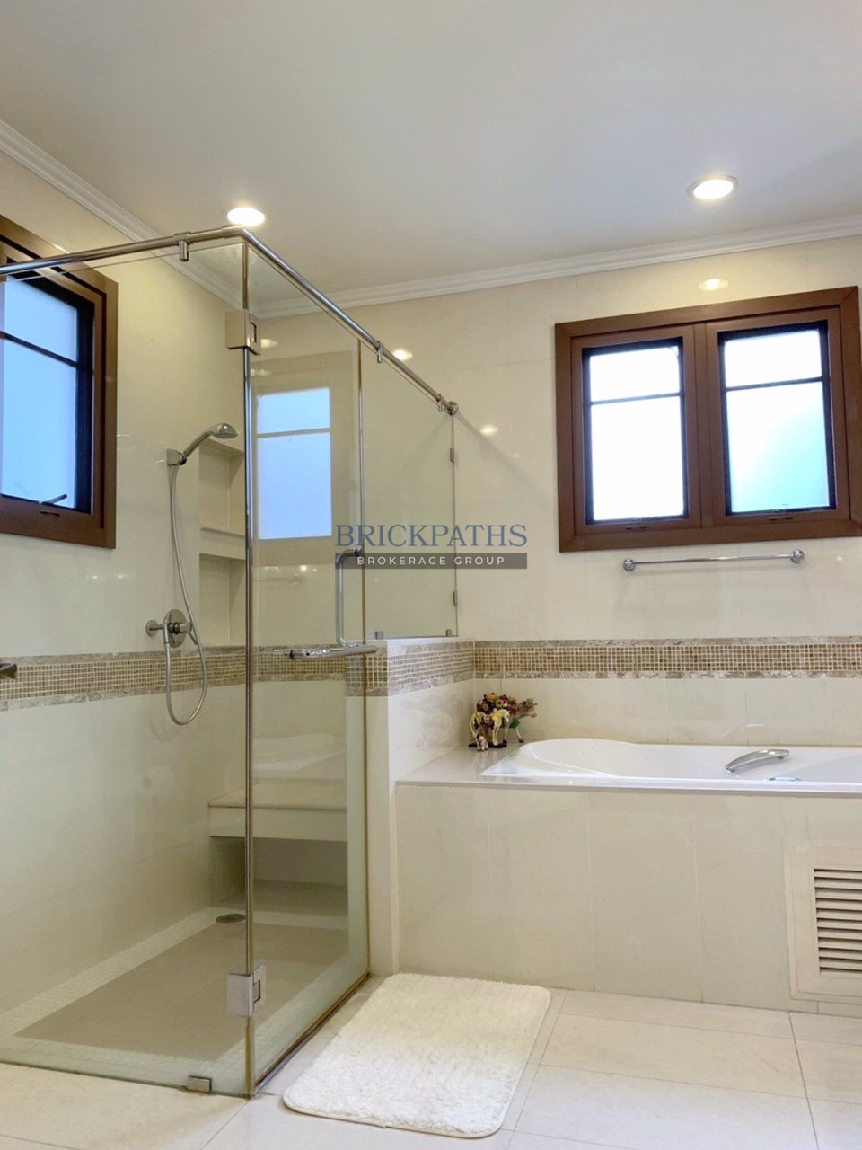 ขาย-บ้านเดี่ยว-โครงการหรู-นาราสิริ-พัฒนาการ-ศรีนครินทร์-บนเนื้อที่-1392-ตารางวา