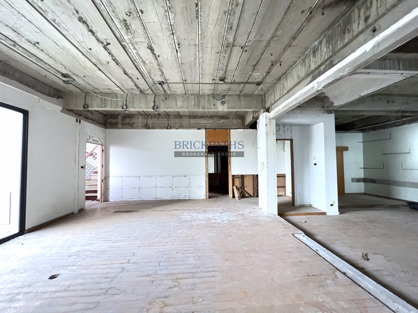 ขายบ้านเดี่ยว-สไตล์โมเดิรน์-สูงสามชั้น-เอกมัย-22