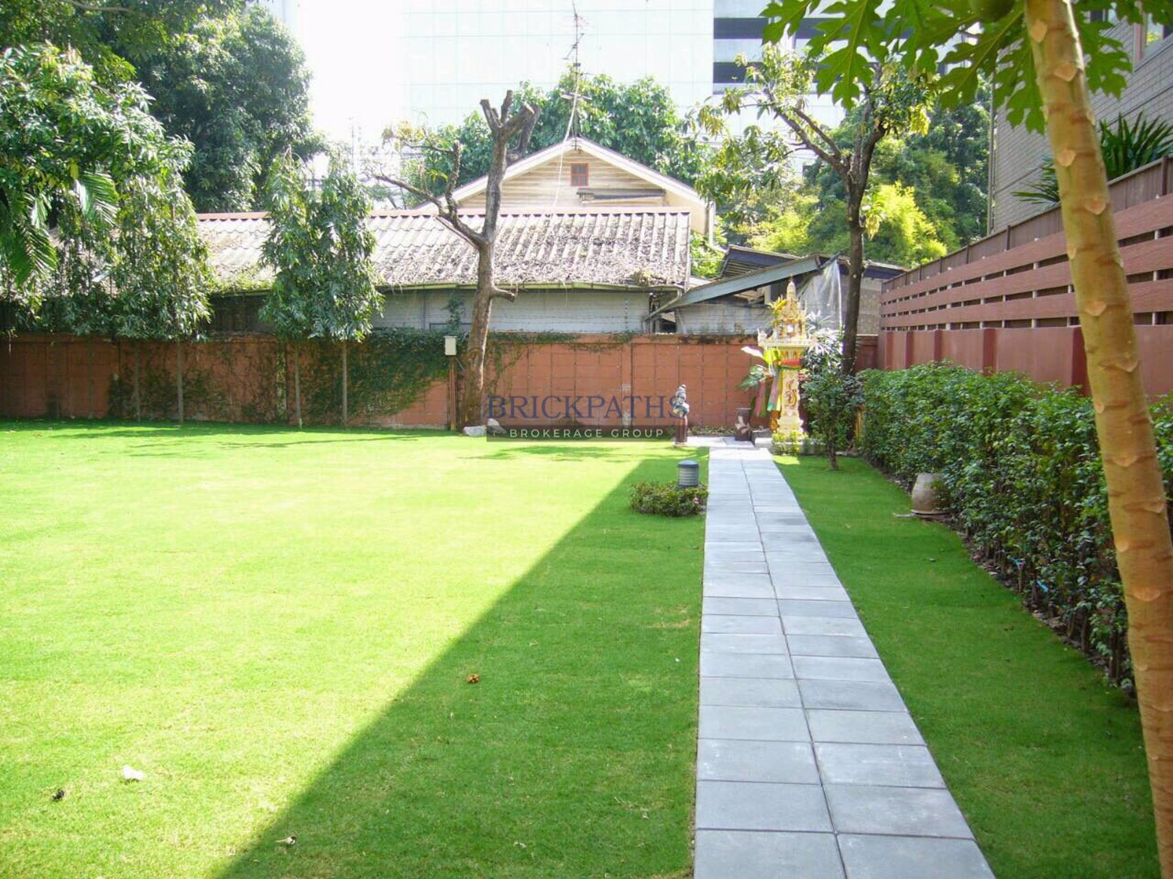 ขาย-บ้านเดี่ยว-ย่านพร้อมพงษ์-ทำเลใจกลางสุขุมวิท