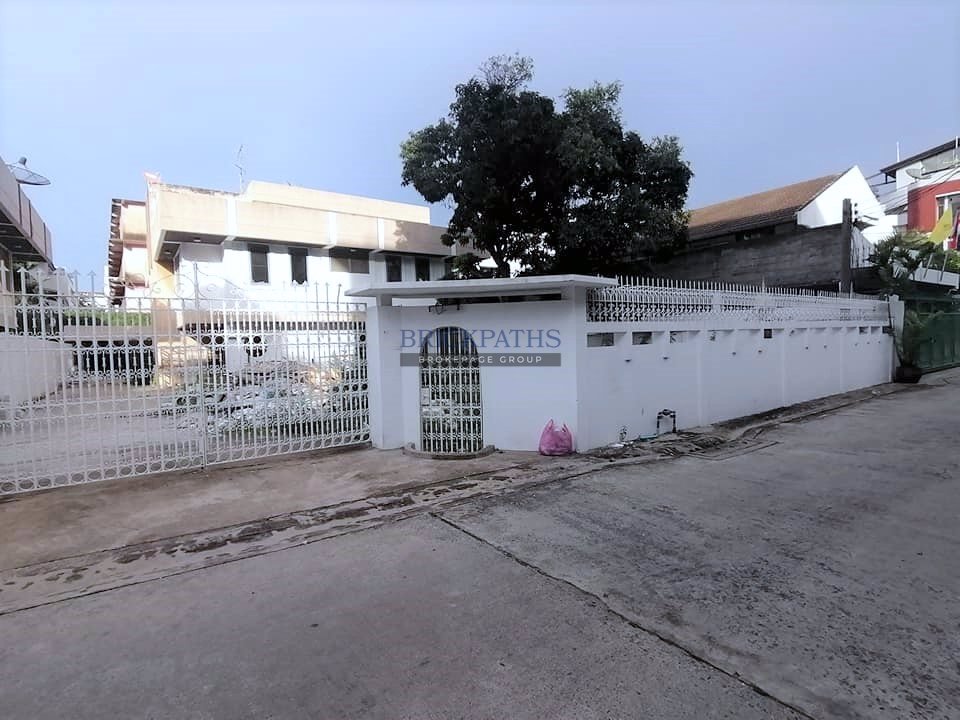 ขายที่ดินพร้อมสิ่งปลูกสร้าง-เนื้อที่-180-ตรว-สุขุมวิท-71-ซอยปรีดีพนมยงค์-42-ใกล้เอกมัย