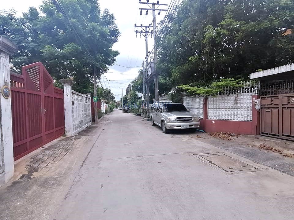 ขายที่ดินพร้อมสิ่งปลูกสร้าง-ซอยปรีดีพนมยงค์-15-เชื่อมสุขุมวิท-65-ย่านเอกมัย