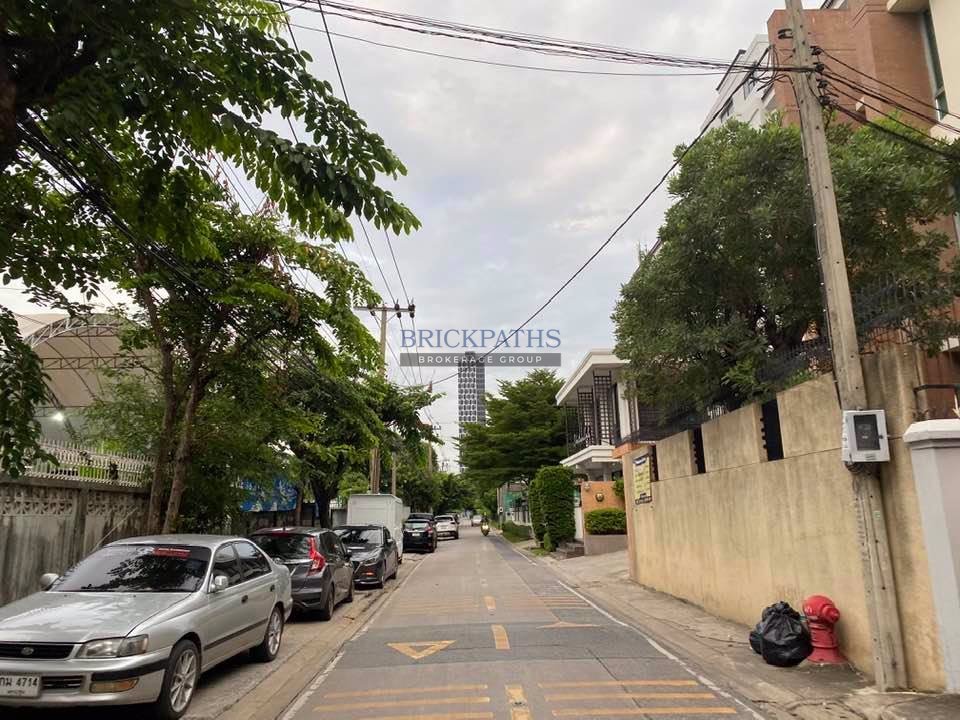 ขาย-ที่ดิน-สุขุมวิท-56-บนเนื้อที่-197-ตารางวา-ใกล้-bts-อ่อนนุช