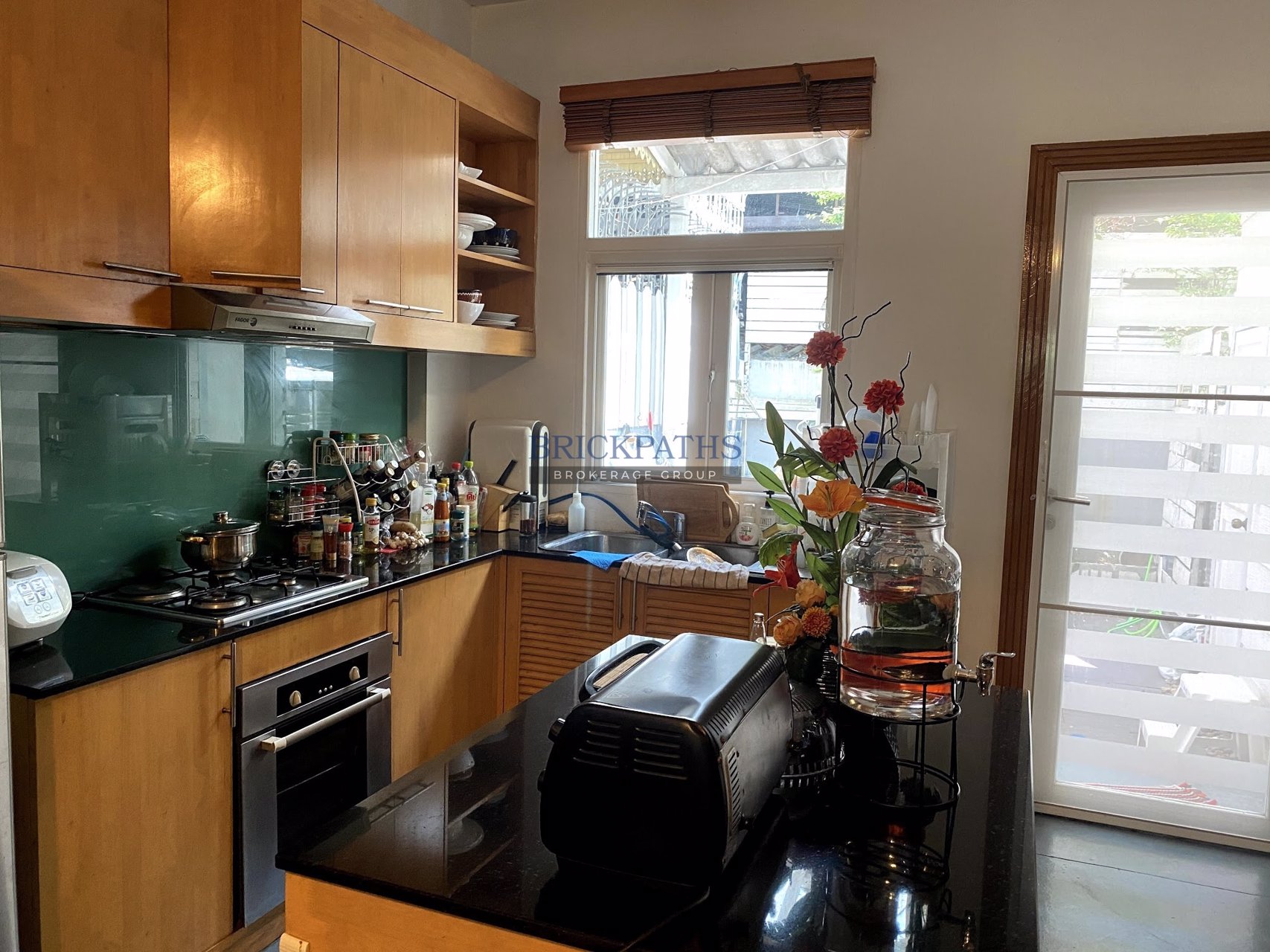 ขายด่วน-ทาวน์โอม-สภาพดีมาก-ซอยเอกมัย-10-ทะลุปรีดีพนมยงค์-25-ได้