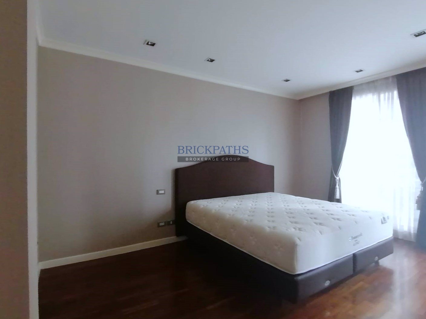 ขายทาวน์โฮม-โครงการ-บ้านกลางกรุง-ทองหล่อ-สุขุมวิท-55-ทำเลใจกลางเมือง