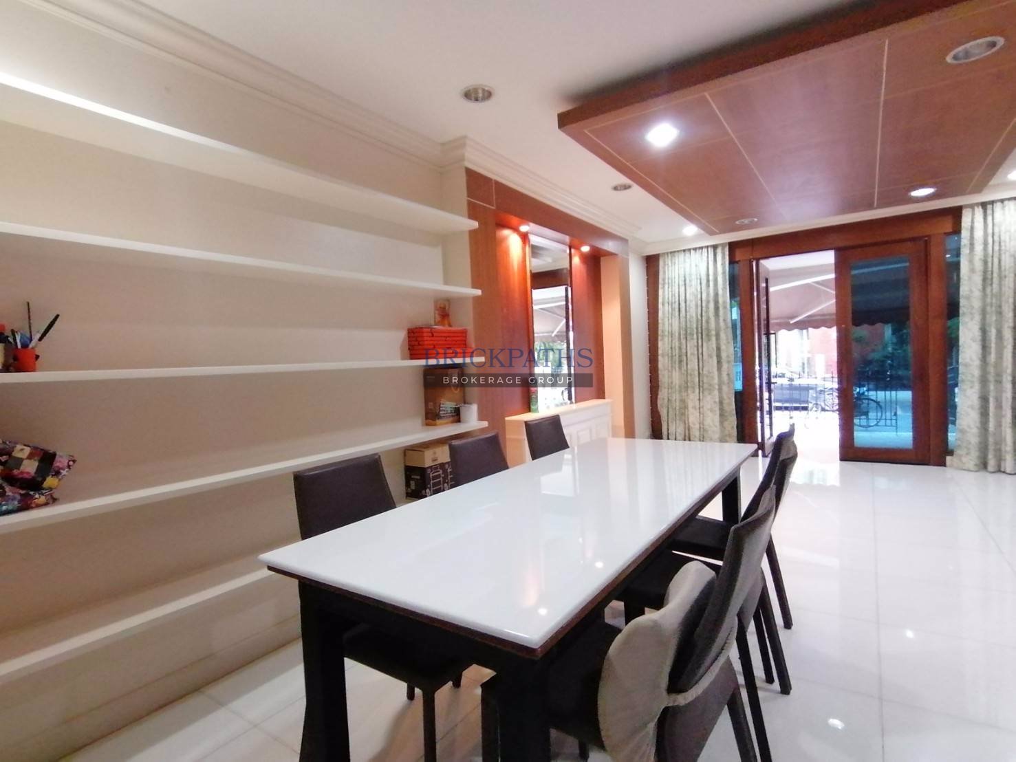 ขาย-บ้านกลางกรุง-ทองหล่อ-สุขุมวิท-55-ทำเลใจกลาง-หลังมุม