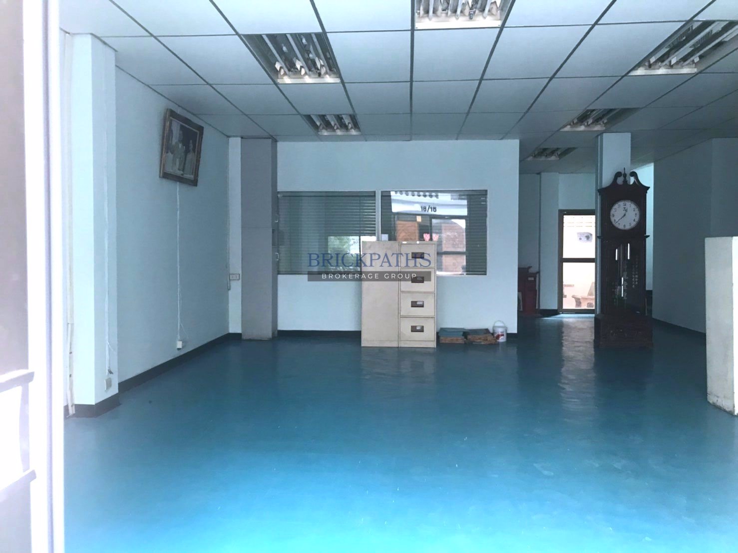 ขายด่วน-อาคาร-5-ชั้น-นับรวมดาดฟ้า-ซอยสาทร-ใกล้-mrt-ลุมพินีระยะเดินได้ไม่เกิน-500-เมตร