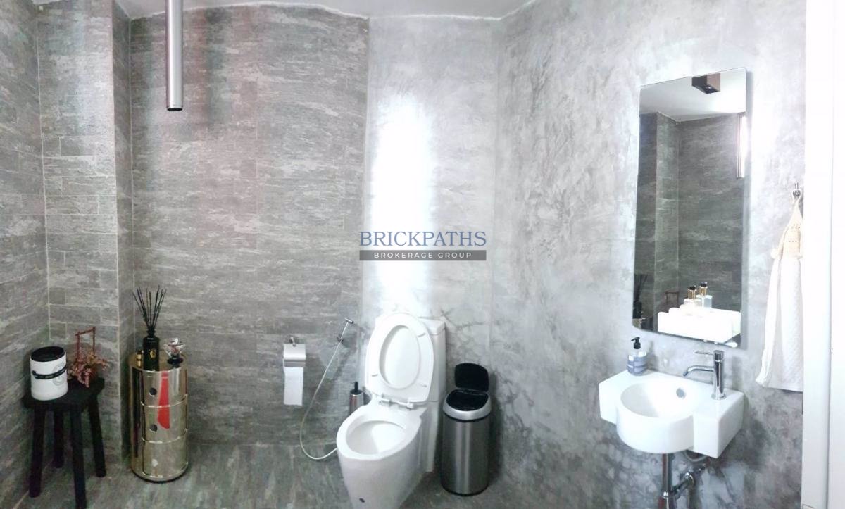 ขาย-อาคารพักอาศัย-4-ชั้น-รวมชั้นลอยด้วยเป็น-8-ชั้น-สุขุมวิท-22-ย่านพร้อมพงษ์