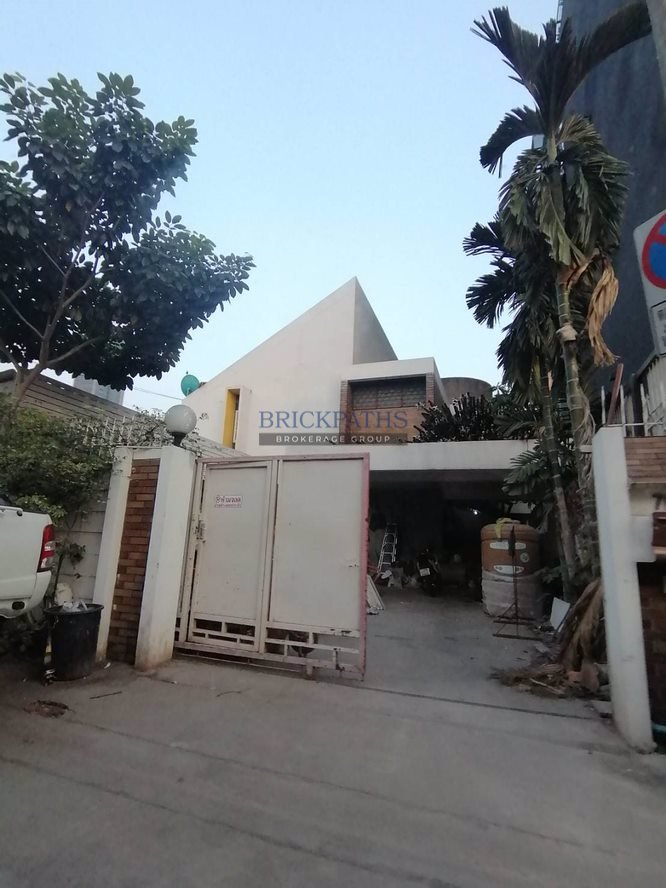 ขายที่ดินพร้อมสิ่งปลูกสร้าง-ซอยแสงเงิน-ทองหล่อ-25-สุขุมวิท-55