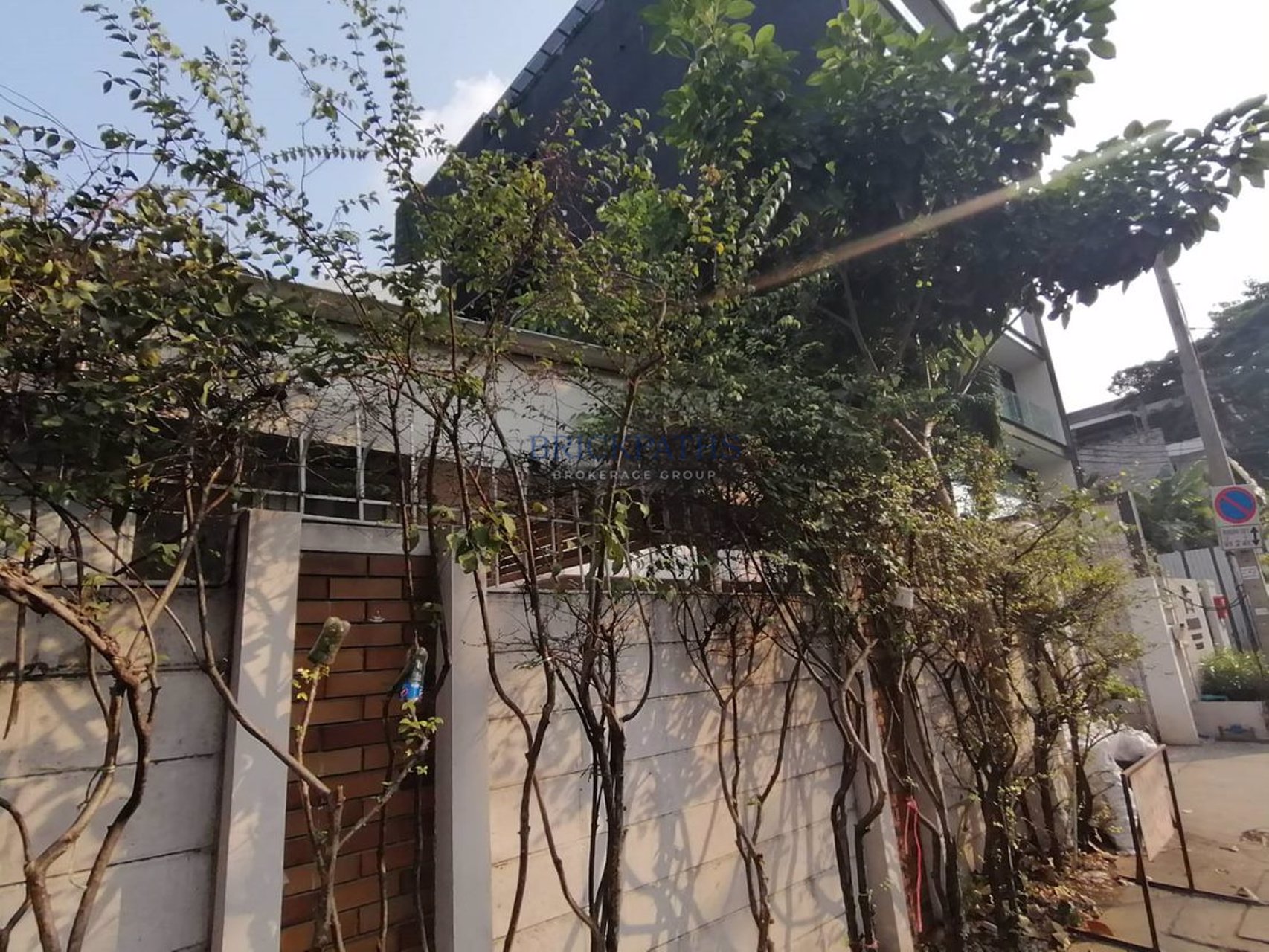 ขายที่ดินพร้อมสิ่งปลูกสร้าง-ซอยแสงเงิน-ทองหล่อ-25-สุขุมวิท-55