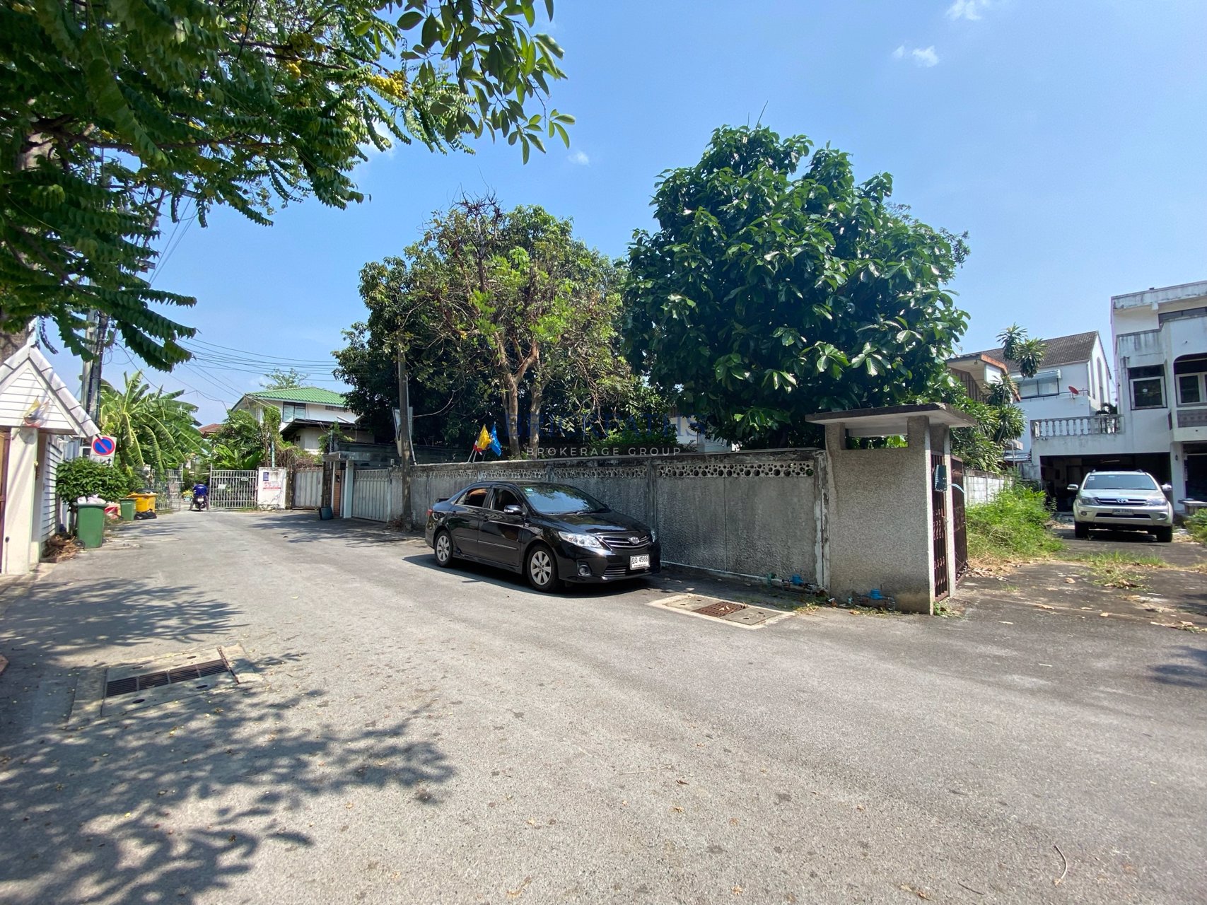 ขายที่ดินพร้อมสิ่งปลูกสร้าง-บ้านเดี่ยว-ซอยปรีดีพนมยงค์-20-สุขุมวิท-71