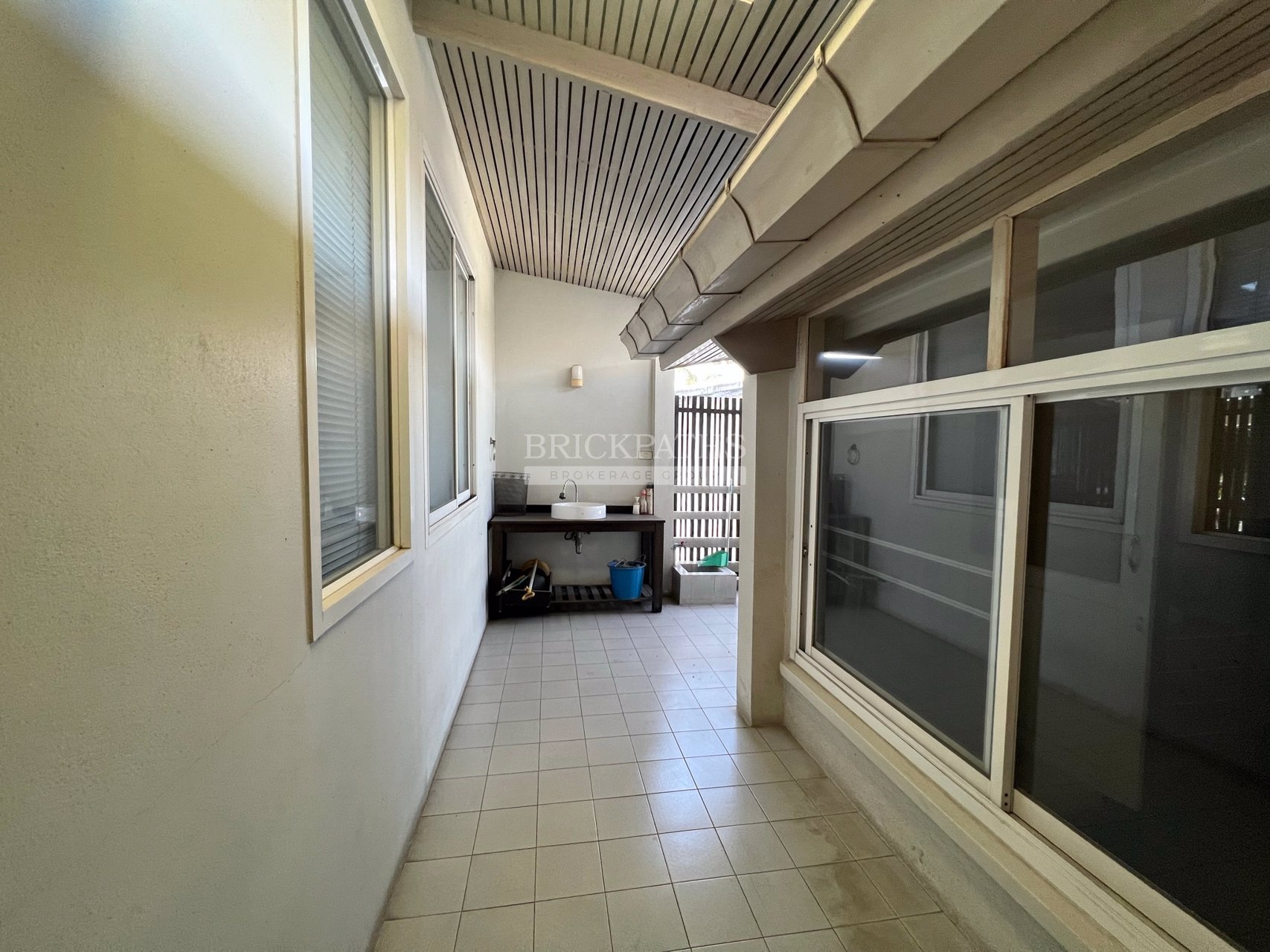 ขาย-ที่ดินพร้อมสิ่งปลูกสร้าง-ซอยพระราม-9-ซอย-41-แยก-12-หลัง-the-nine-พระราม-9-แปลงมุม